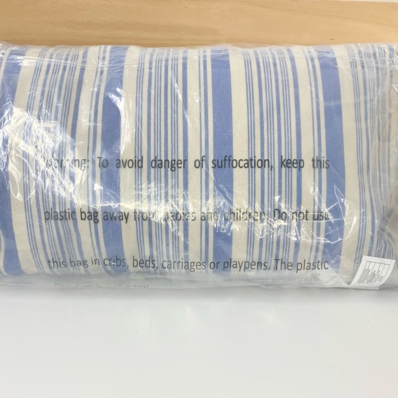 ⚓️ RARE Rae Dunn NWT You Me & the Sea Coastal Accent Pillow - Picture 8 of 11